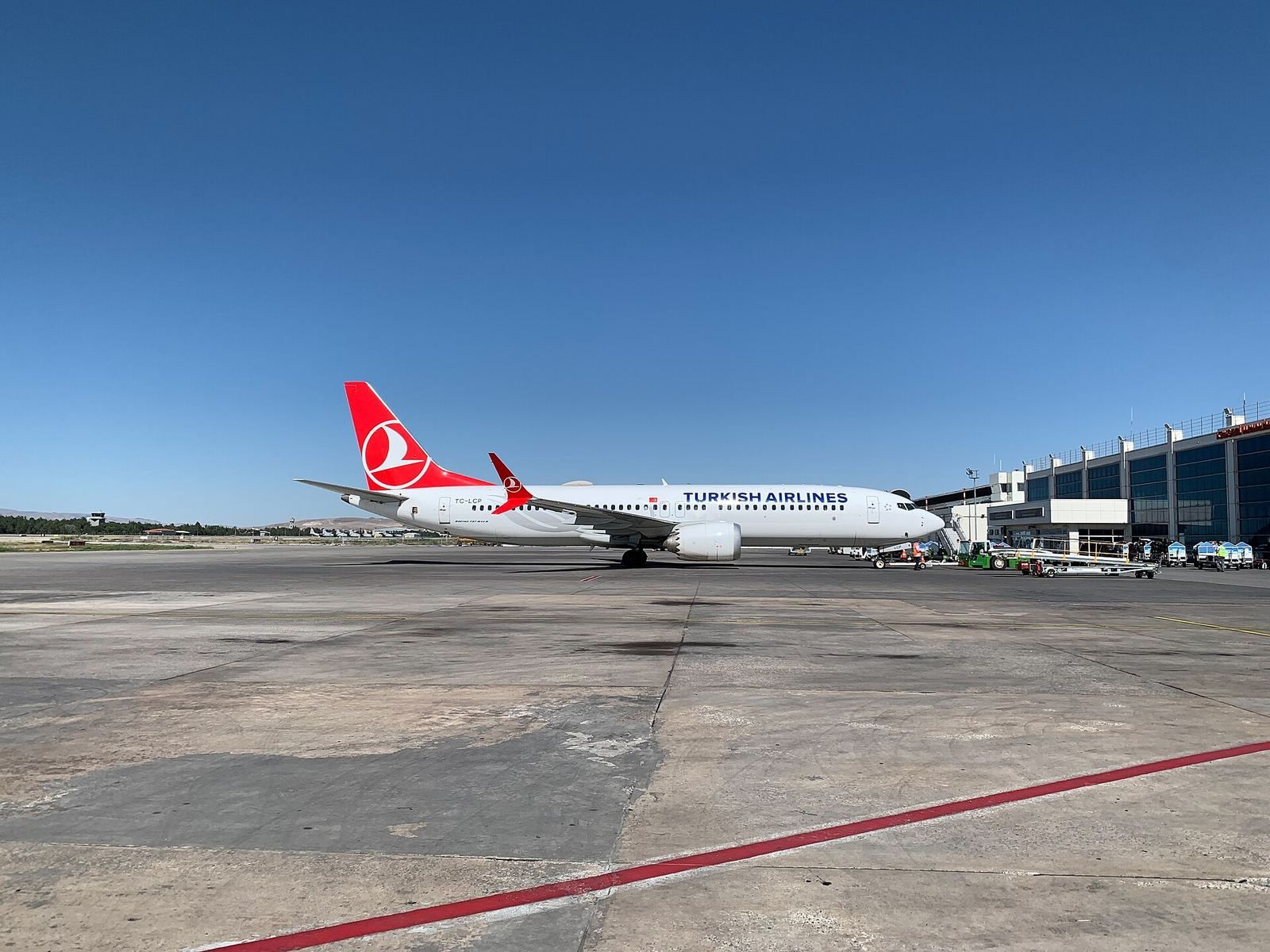 Samolot Turkish Airlines na lotnisku Kayseri Erkilet, jednym z dwóch lotnisk w Kapadocji